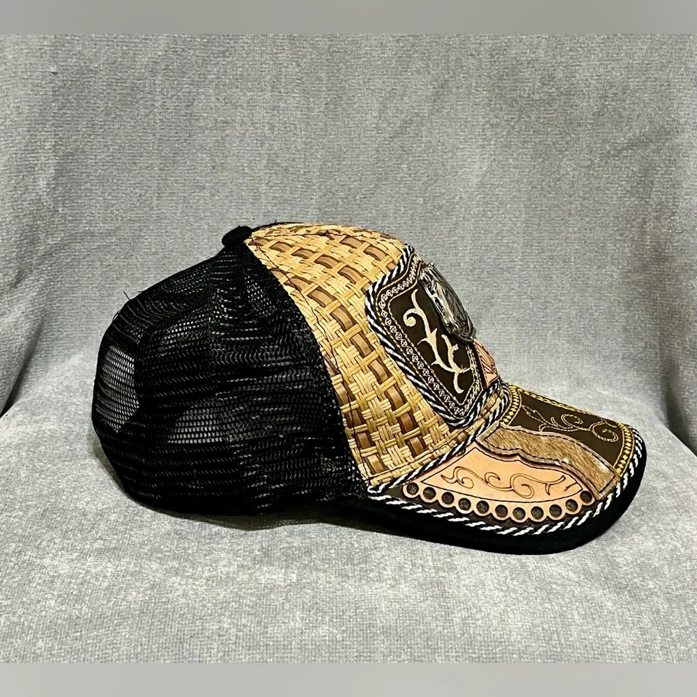 Western Ranch Style Trucker SnapBack Hat Black Mesh Horse Logo Cap‎